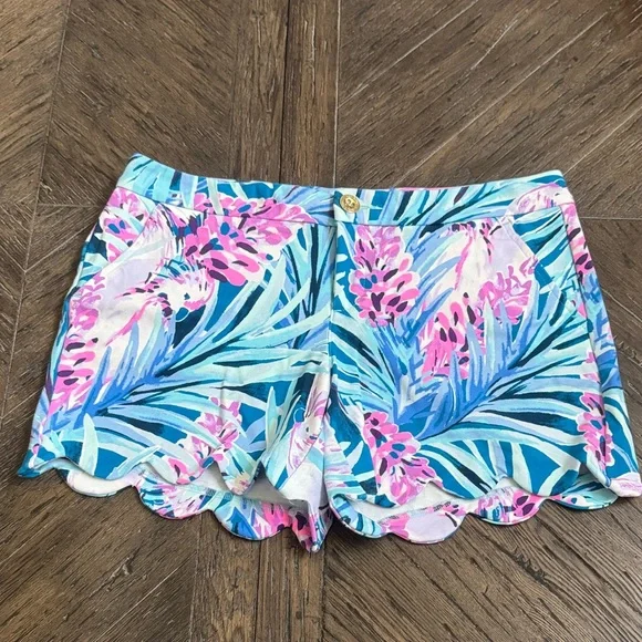 Lilly Pulitzer Mr. Peacock Blue buttercup short - Size 6 - Picture 1 of 6